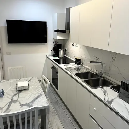 Homestay Domus Acquedotti Rome
