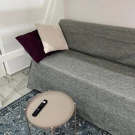 Domus Acquedotti Homestay *